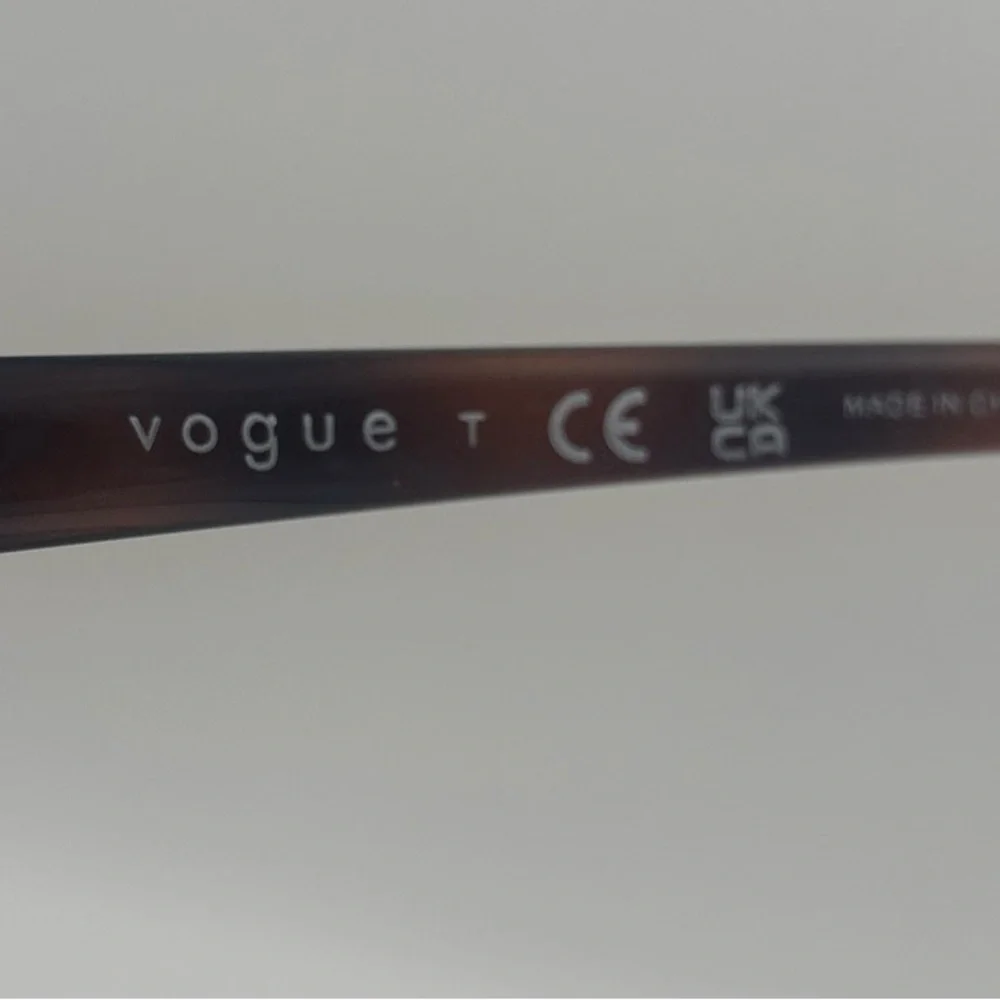 Vogue Brown‎ Tinted Sunglasses